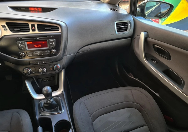 Kia Ceed cena 34499 przebieg: 61230, rok produkcji 2014 z Wasilków małe 781